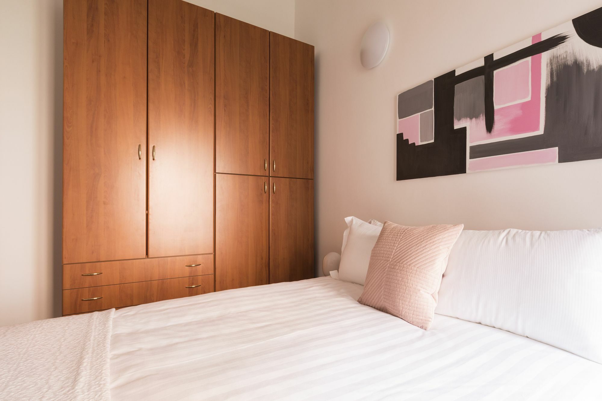 Apartment Sleek 1br In San Pietro / Vaticano By Sonder *
